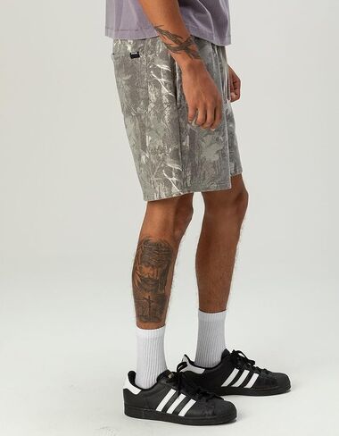 RSQ Mens Loose Sweat Shorts in Saudi Arabia
