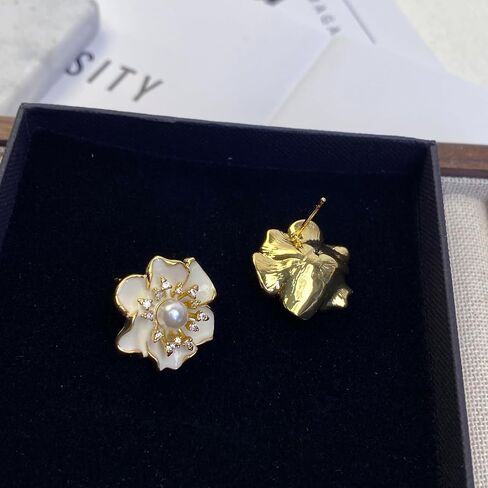 Geometric Enamel White Flower Stud Earrings for Women,Chunky 14K Gold Plated Brass Enamel Rhinestone Elegant Earrings for Women Prom Party in Saudi Arabia