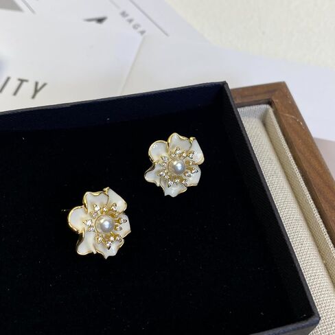 Geometric Enamel White Flower Stud Earrings for Women,Chunky 14K Gold Plated Brass Enamel Rhinestone Elegant Earrings for Women Prom Party in Saudi Arabia