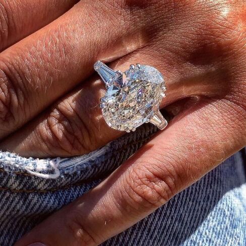 925 Sterling Silver Oval Cut CZ Three-Stone Engagement Ring with Tapered Baguette Accents, Simulated Diamond Promise Ring for Women Wedding Band Rings Fashion Engagement Rings for Women​ Size 6 in Kuwait