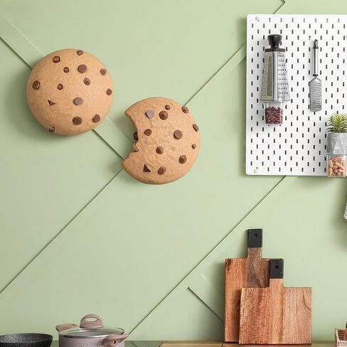 Novabright 2 Pcs 7 Inch Chocolate Chip Cookie Wall Art 3D Printed Decor Cute Cookie Realistic Food 3D Wall Art for Kitchen Playroom Apartment Coffee Shop Fun Decoration Home Decor Gift in Kuwait