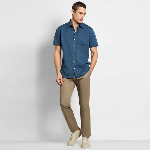 قميص Van Heusen رجالي بأكمام قصيرة للتخييم - مقاس عادي بياقة مدببة وزر سفلي مع جيب، ماص للرطوبة سريع الجفاف in Kuwait