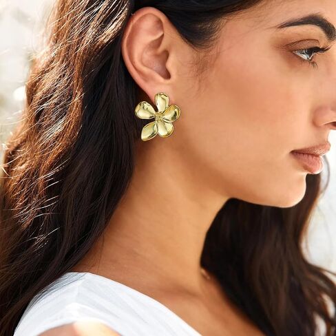 3PCS Gold Hand Chain Bracelets and 4 Pairs Flower Earrings for Women, Stack Bracelets Set Adjustable, Trendy Dainty Ring Bracelet Hand Chain in Saudi Arabia