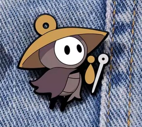 Sherma SilkSong Protector Hallownest Hollow Knight Metroidvania Video Game 1.2" Enamel Pin Badge in Kuwait