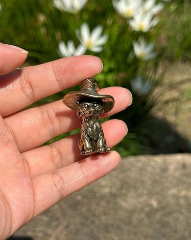 2PCS Witch Cat Figurines - Handcrafted Mini Brass Cat Statue with Wizard Hat, Vintage Witch Decor & Brass Home Decor for Shelf, Desk, Unique Gothic Gift in Saudi Arabia
