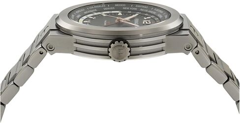 ساعة Ferragamo F-80 GMT Worldtime Collection الفاخرة للرجال مع سوار رمادي يتميز بعلبة مسدس وميناء أسود in Kuwait