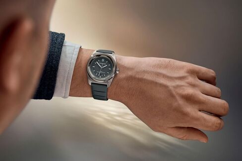 Victorinox Concept One Solar Storm Grey Dial Storm Grey Rubber Strap Watch 39mm - 242052 in Kuwait