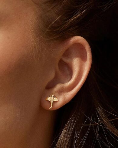 Flat Back Earrings - 14k Gold/White Gold Plated Tiny Ocean Animal Flat Back Stud Earrings for Women,Cute Dolphin Shark Whale Fish Seahorse Shell Turtle Octopus Manta Ray Cartilage Helix Tragus Flatback Stud in Saudi Arabia