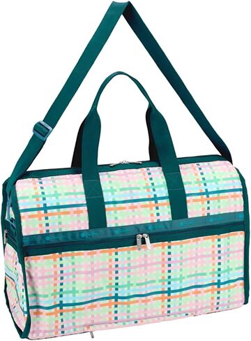 حقيبة LeSportsac Mason Madras Deluxe الكبيرة لعطلة نهاية الأسبوع، طراز 4319/لون E875، ألوان استوائية احتفالية، تصميم منقوش تفسيري حديث وممتع، تصميم نسج حيوي، خلفية شيفرون in Kuwait