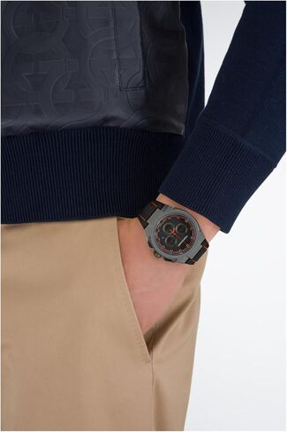 Ferragamo Ferragamo Supreme Chrono Collection Luxury Mens Watch Timepieces with a Black Strap and Dial Featuring a Gun Case in Kuwait