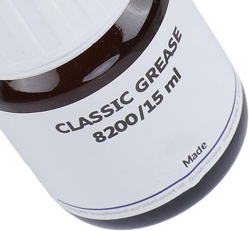 Professional Grade 8200 Watch Oil, Stable Film Synthetic Lubricating Oil for Mechanical Watches, Component Protective Watchmaker in Kuwait