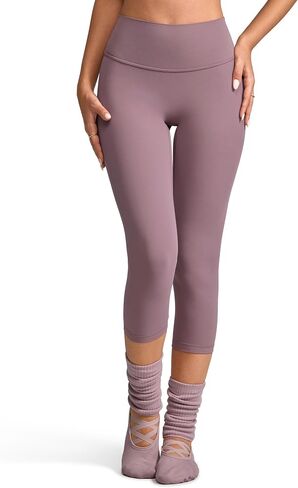 INGIA Womens High Waist No Front Seam Scrunch Capri Leggings 19 Inches V-Back Scrunch Booty Workouts Yoga Gym Pants in Saudi Arabia