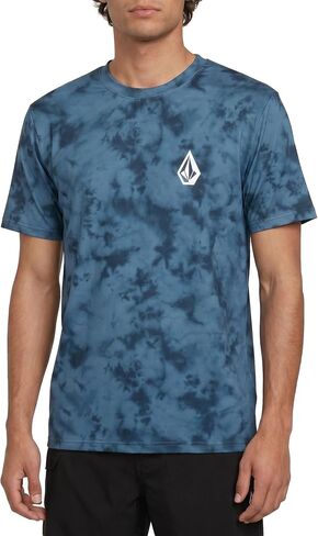 واقي من الشمس بأكمام قصيرة للرجال من Volcom - حماية من أشعة الشمس بعامل حماية من أشعة الشمس 50+، تحكم في الرطوبة سريع الجفاف، أزرق، صغير in Kuwait