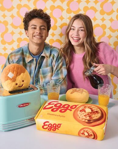 iscream Eggo Waffles Package 14" x 7" Pillow Set with 2 Plushie Waffle Mini Pillows in Kuwait