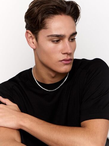 MATEO New York Square Link Chain Necklace in Kuwait