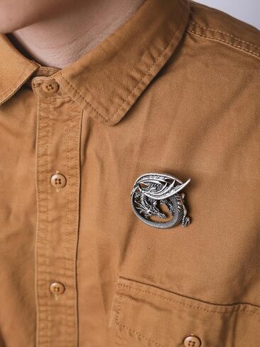 Retro Nordic Gothic rock style domineering flying dragon brooch flame pterosaur pendant, Viking dragon shaped brooch party costume decoration gift, unisex coat versatile in Kuwait