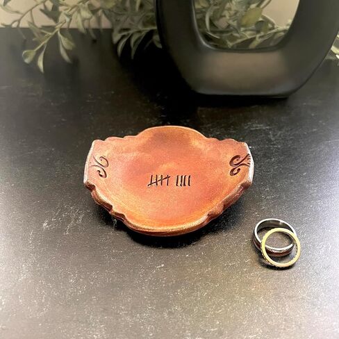 Pottery Ring Dish, 9th Wedding Anniversary with Tally Marks, for her in Saudi Arabia