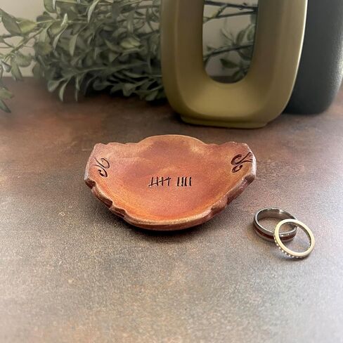 Pottery Ring Dish, 9th Wedding Anniversary with Tally Marks, for her in Saudi Arabia