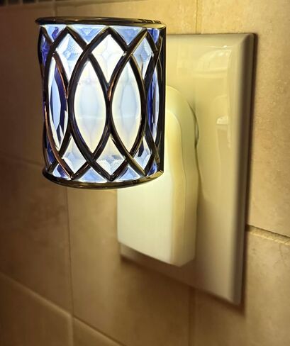 Bath and Body Works Blue Geometric Almond Faceted Gold-Tone Trimmed Scent Control Nightlight Wallflowers Fragrance Plug in Kuwait