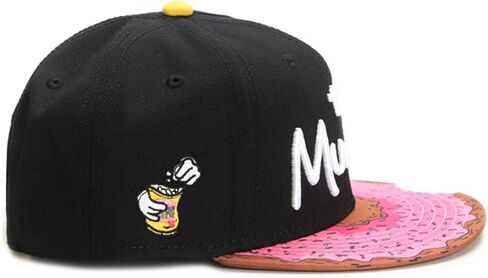 قبعة Munchies على شكل كعكة دونات Snapback، قبعة بيسبول مسطحة سوداء مع حافة دونات وردية اللون، قبعة طعام مضحكة قابلة للتعديل للرجال والنساء in Kuwait