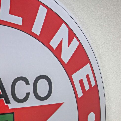 American Art Decor Dome Shaped Metal Wall Art Sign - Retro Room Decor for Bar, Man Cave, Garage, Game Room, Bedroom & More (Texaco, 15.5" x 15.5" x 1") in Saudi Arabia