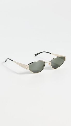 Gucci Women's Cat Eye Sunglasses in Kuwait