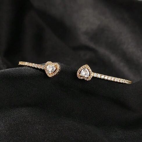 3PCS Gold Heart & CZ Paved Bangle Set, Minimalist & Romantic Design, Matching Wrist Accessory (Gold) in Kuwait