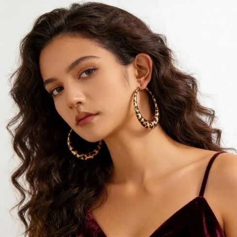 Leopard Print Big Hoop Earrings for Women, Large Statement Cheetah Gold Circle Earring, Trendy Vintage Leopard Loop Earrings, Fashion Everyday Jewelry Gift in Saudi Arabia
