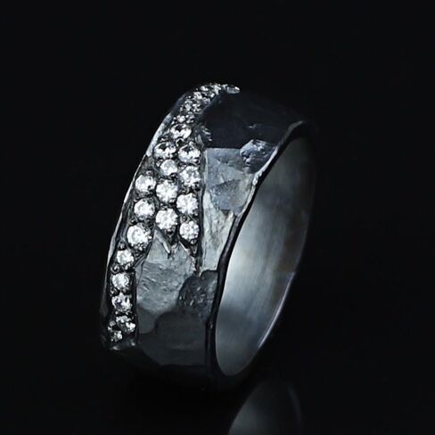 925 Silver Hammered Diamond Band Ring, Mens Diamond Wedding Ring, Black Rhodium Band Ring in Saudi Arabia