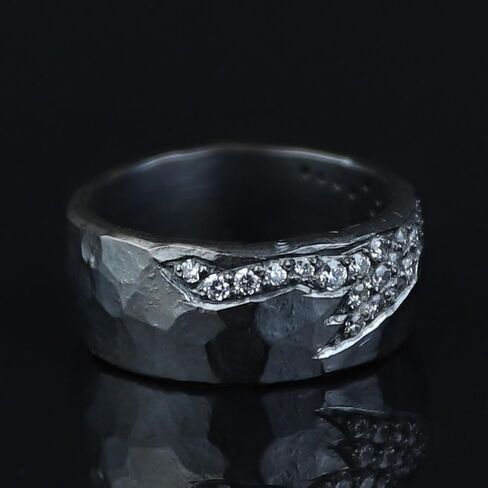 925 Silver Hammered Diamond Band Ring, Mens Diamond Wedding Ring, Black Rhodium Band Ring in Saudi Arabia