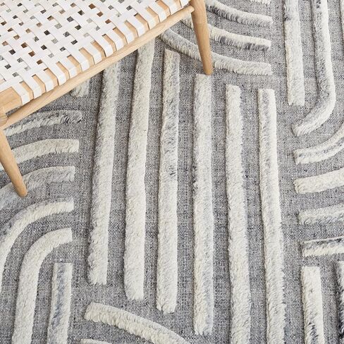 SAFAVIEH Kilim Collection Runner Rug - 2'3" x 9', Dark Grey & Ivory, Handmade Mid-Century Modern Deco Wool, Ideal for High Traffic Areas in Living Room, Bedroom (KLM653G) in Kuwait