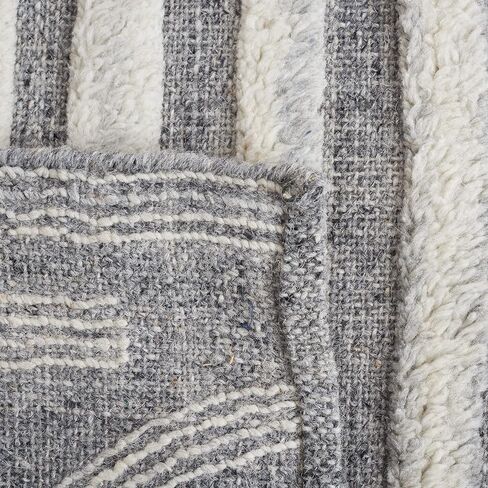 SAFAVIEH Kilim Collection Runner Rug - 2'3" x 9', Dark Grey & Ivory, Handmade Mid-Century Modern Deco Wool, Ideal for High Traffic Areas in Living Room, Bedroom (KLM653G) in Kuwait
