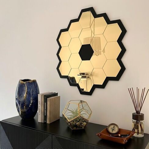 هدية فريدة من نوعها لعلم الفلك: ديكور حائط مرآة ذهبية JWST مقاس 30 سم - نسخة طبق الأصل من المرآة الأساسية لتلسكوب جيمس ويب الفضائي، هدية علمية مثالية لمراقبي النجوم، قطعة فنية لغرفة المعيشة الحديثة in Kuwait