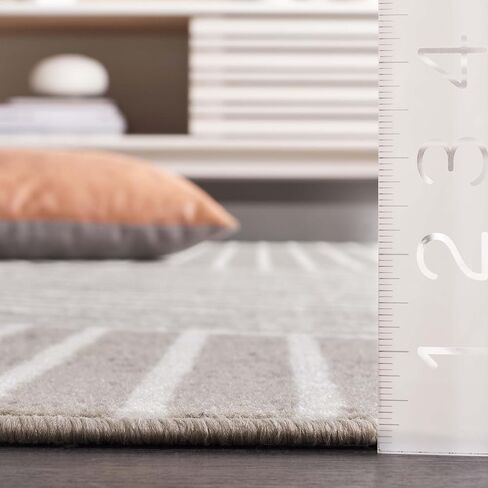 SAFAVIEH Pyramid Collection Runner Rug - 2'2" x 8', Grey & Ivory, Geometric Design, Ideal for High Traffic Areas in Entryway, Kitchen & Bathroom (PYR241F-28) in Saudi Arabia