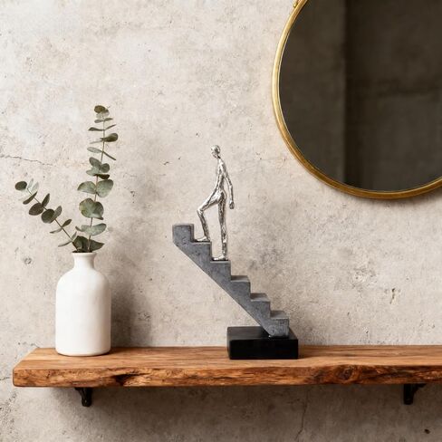 Inspirational Silver Climbing Man Figurine – Decorative Resin Sculpture Symbolizing Love, Motivation & Growth, for Office, Home, or Special Occasions in Saudi Arabia
