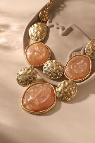 Chunky Gold Statement Necklace for Women, Elegant Bubble Necklace, Bold Irregular Geometric Hammered Bib Necklace Jewelry Adjustable in Saudi Arabia