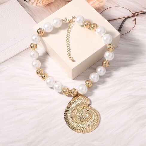 Chunky 14K Gold Pearl Conch Statement Necklace Exaggerated Large Round Balls Beaded Choker Seashell Collar Necklace Dainty Beach Ocean Jewelry for Women in Saudi Arabia