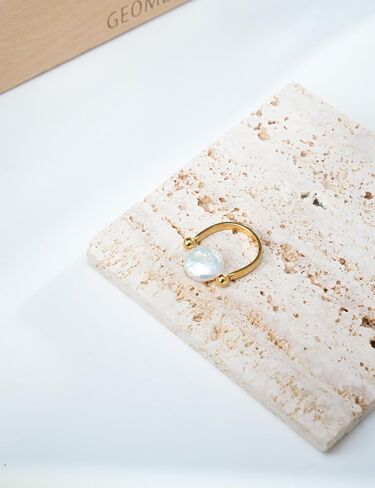 Baroque Pearl Ring Rotatable Gold Plated Elegant Statement Jewelry for Women Size 7 in Saudi Arabia