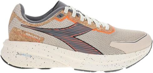 حذاء رياضي للجري رجالي من Diadora Mythos Blushield Volo 5 2030 in Kuwait