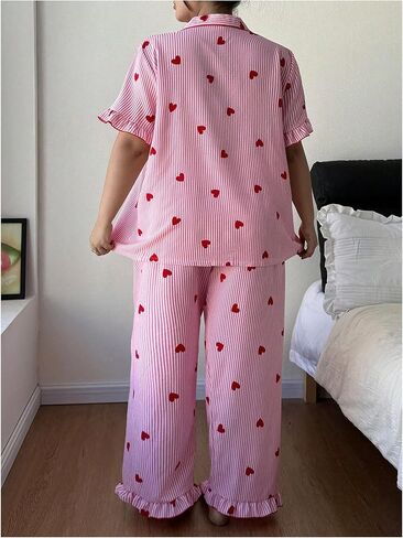 WDIRARA Women's Plus Size Heart Print Striped Pajama Set Button Down Short Sleeve Sleepwear Pants Pjs Set in Kuwait