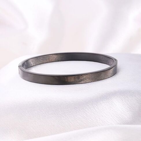 Black 6mm Curved-Edge Stainless Steel Bangle -Sleek Modern Statement Jewelry in Kuwait
