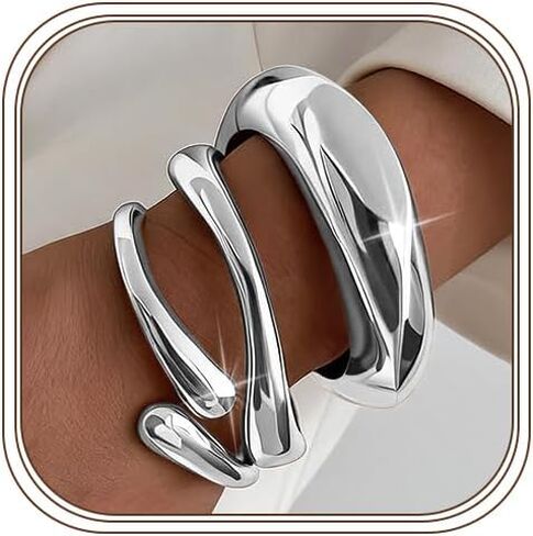 JUNVirtuous Chunky Gold Bangles for Women 3Pcs Stackable Bracelets 18K Gold Plated Bangle Bracelets Set Non Tarnish Lightweight Arm Cuff Jewelry Gift for Women Vacation Outfit Accessories in Saudi Arabia