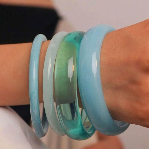 4PCS Elegant Retro Acrylic Bracelet Set, Simple Fashion Design Bangle Set for Women, Versatile Jewelry for Daily & Party Wear in Kuwait