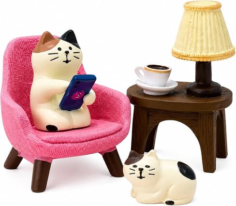 Miniature Cat Figurines Set, 4-Piece Resin Cat with Sofa & Lamp, Cute Desk Decor for Office & Home, Gift for Cat Lovers (Cat) in Saudi Arabia