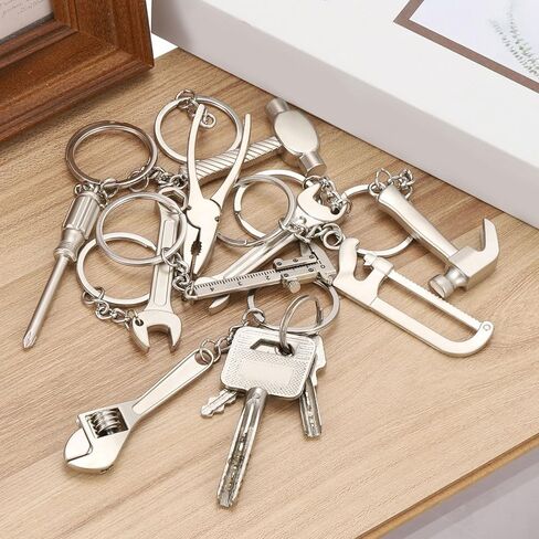 سلسلة مفاتيح أدوات يدوية صغيرة، 4 عبوات من أدوات مفتاح الربط المعدنية، حلقة مفاتيح DIY أداة إبداعية، قلادة مفك براغي، سلسلة مفاتيح مخلب المطرقة، فضية in Kuwait