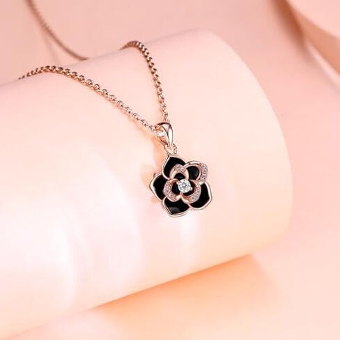 Rose Flower Necklace & Earrings Set in Saudi Arabia