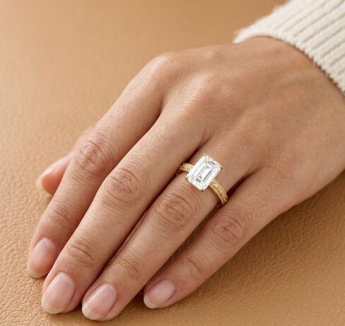 Vintage Emerald Cut Engagement Ring for Women 18K Yellow Gold Hand Engraved Floral Wedding Band Art Deco Moissanite Solitaire with Milgrain Detailing Antique Style Anniversary Jewelry Gift in Kuwait