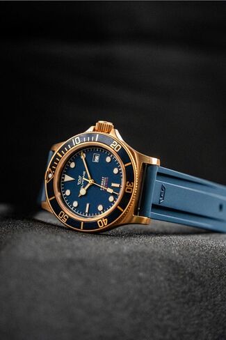 Glycine Men's Combat Sub Bronze 42mm Automatic Watch GL0323 in Saudi Arabia