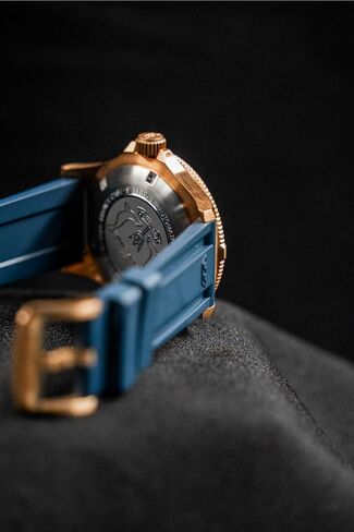Glycine Men's Combat Sub Bronze 42mm Automatic Watch GL0323 in Saudi Arabia