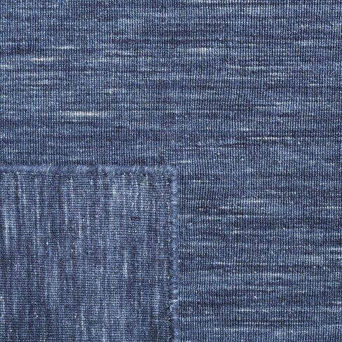 سجادة SAFAVIEH Kilim Collection Runner - 2'3" x 9'، أزرق داكن وأزرق، صوف صلب غير رسمي مصنوع يدويًا، مثالي للمناطق ذات حركة المرور العالية في غرفة المعيشة وغرفة النوم (KLM850N) in Kuwait